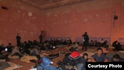 Uzbek students from southern Kyrgyzstan attending an agrcultural college in Rzhev have spent a week camped out in the school gymnasium.