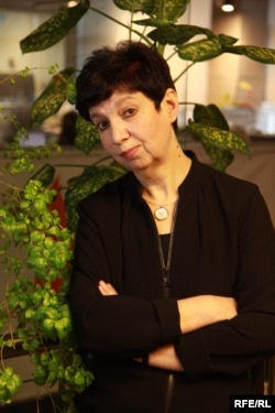 Вероника Долина