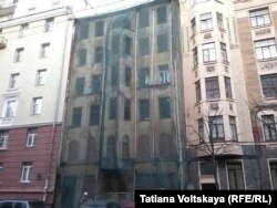 Погибающий дом на Большой Разночинной, 9