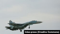 Two pilots of the Su-34 aircraft survived after they ejected. (file photo)