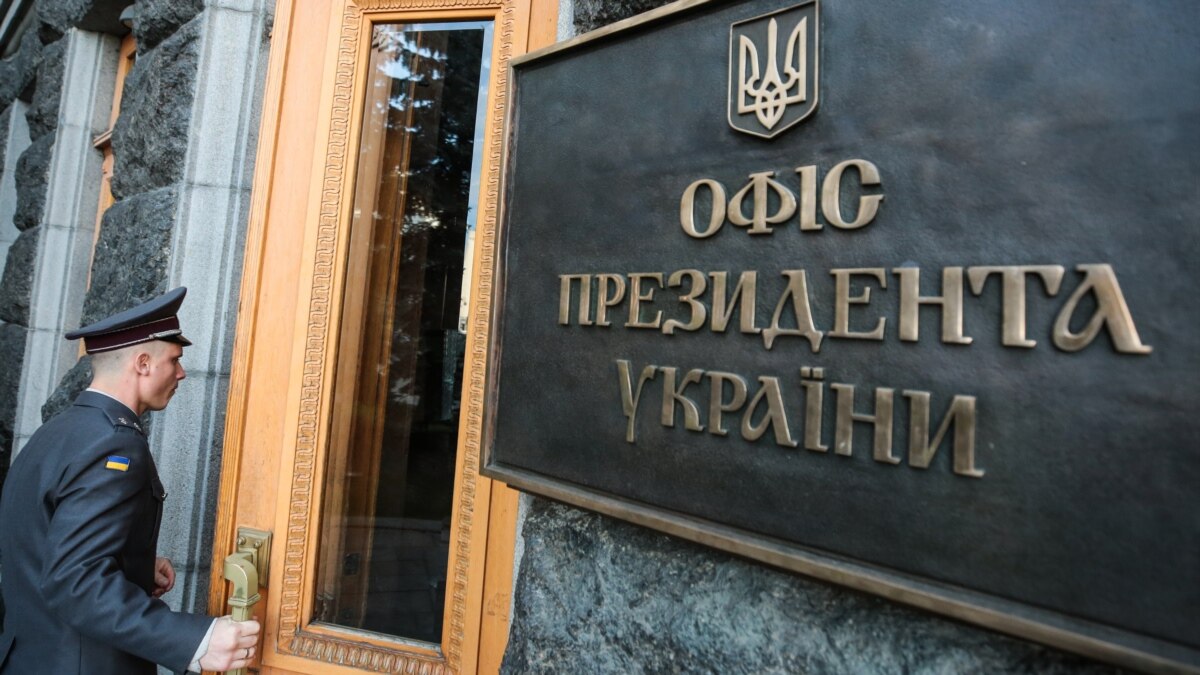 oi5.ru: Аваков и Ермак соревнуются за влияние на Зеленского – политтехнолог Аваков и Ермак соревнуются за влияние на Зеленского – политтехнолог