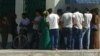 Власти Туркменистана противодействуют очередям у банкоматов