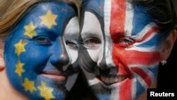 Oko tri miliona građana iz 27 zemalja EU živi u Velikoj Britaniji, dok oko dva miliona Britanaca živi u zemljama EU