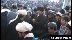 Uzbekistan - uzbek imam Obid Nazarov on Friday prayer in Tashkent in 1996