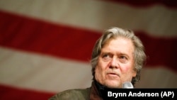 Steve Bannon, foto nga arkivi