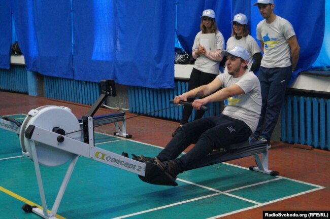 Дмитро Іщенко, має інвалідність 2-ї групи, академічне веслування на тренажерах