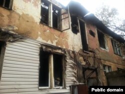Сгоревший дом в Алматы. 18 августа 2014 года.