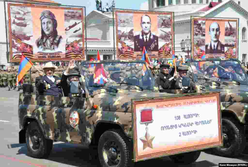 Nagorno-Karabakh -- Karabakh Armenian army holds a military parade, Stepanakert, 09May2012