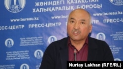 Бывший председатель независимой профсоюзной организации «Достойный труд» Ерлан Балтабай в пресс-центре Казахстанского бюро по правам человека. Алматы, 3 октября 2019 года.