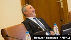 Валери Симеонов беше и вицепремиер, в момента е народен представител