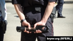 Российский полицейский в Керчи, май 2018 года