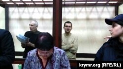 Павел Степанченко и Алексей Назимов в суде в Алуште. Ноябрь 2017 года