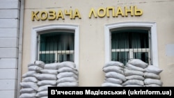 Вячеслав Дрозденко додав, що обстріл також пошкодив газогін, зараз його намагаються відновити газовики