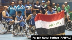 فريق "وسام المجد" العراقي اثناء تتويجه بطلاً لبطولة السلة الاسيوية الافريقية للمعاقين في عمّان.