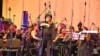 Марат Бисенгалиев на казахстанской премьере симфонии "Шакарим". Алматы, 10 октября 2012 года. 