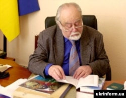 Голова Комітету з Національної премії України імені Тараса Шевченка Роман Лубківський, 2006 рік