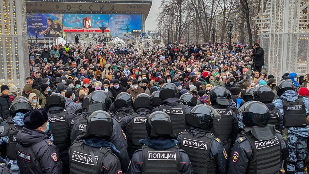 Военная тревога и российская оппозиция