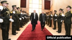 Պաղեստինի Ազգային իշխանության նախագահ Մահմուդ Աբբասն ընդունում է Հայաստանի նախագահ Արմեն Սարգսյանին, Ռամալա, 24-ը հունվարի, 2020թ․