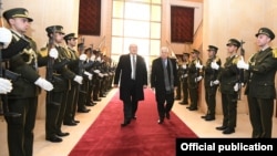 محمود عباس در سال ۲۰۲۰ در رام‌الله پذیرای رئیس جمهور ارمنستان بود