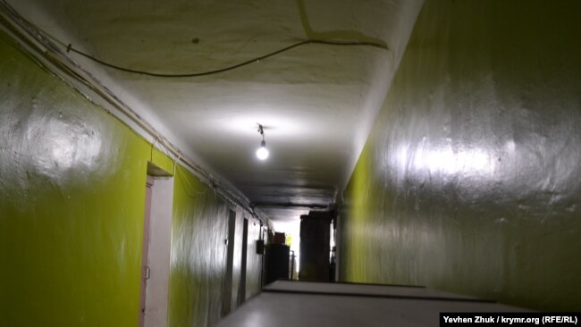 В коридоре севастопольского общежития