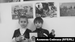 Чеченские дети на выставке в Вене, посвященной памяти жертв сталинской депортации