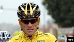 Лэнс Армстронг, американский велогонщик, участник команды "Астана".