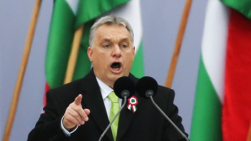 ЕУ го повика Орбан да ги почитува европските вредности 