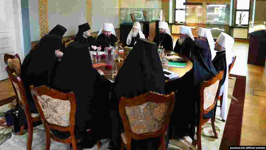 Філарет спочатку підтримав процес створення автокефальної Православної церкви України (ПЦУ), а потім виступив проти частини рішень.Перше засідання Синоду ПЦУ за участі глави ПЦУ Епіфанія та почесного патріарха ПЦУ Філарета. Київ, 5 лютого 2019 року