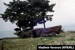 Подбитый БМП в Абхазии, 1994