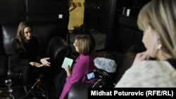 Angelina Jolie intervjua za RSE. Sa glumicom i rediteljicom razgovarala direktorica Balkanskog servisa RSE Gordana Knežević.
