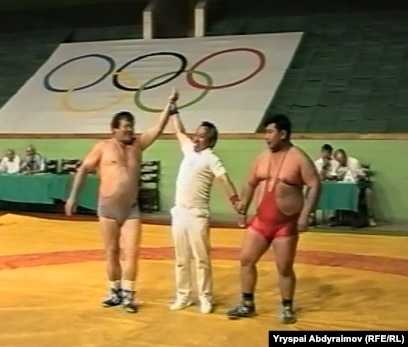 Орыс ауылының әйелдері трахнатталатын онлайн порно