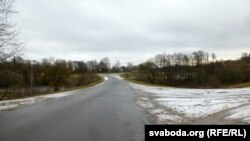 Асфальтаваная дарога, паклапаціліся вяскоўцы