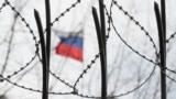 Громадяни України на окупованих територіях шукають способи потрапити на вільну частину країни з протермінованими українськими паспортами