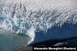 Леднікі растаюць і ў Антарктыцы, і ў Арктыцы