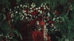 Кадр из фильма Сергея Лозницы "Государственные похороны"