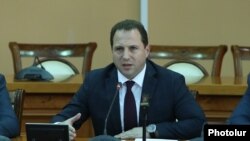 Исполняющий обязанности министра обороны Давид Тоноян (архив)