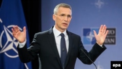 Jens Stoltenberg gjatë një konferencë për gazetarë në selinë e NATO-s në Bruksel