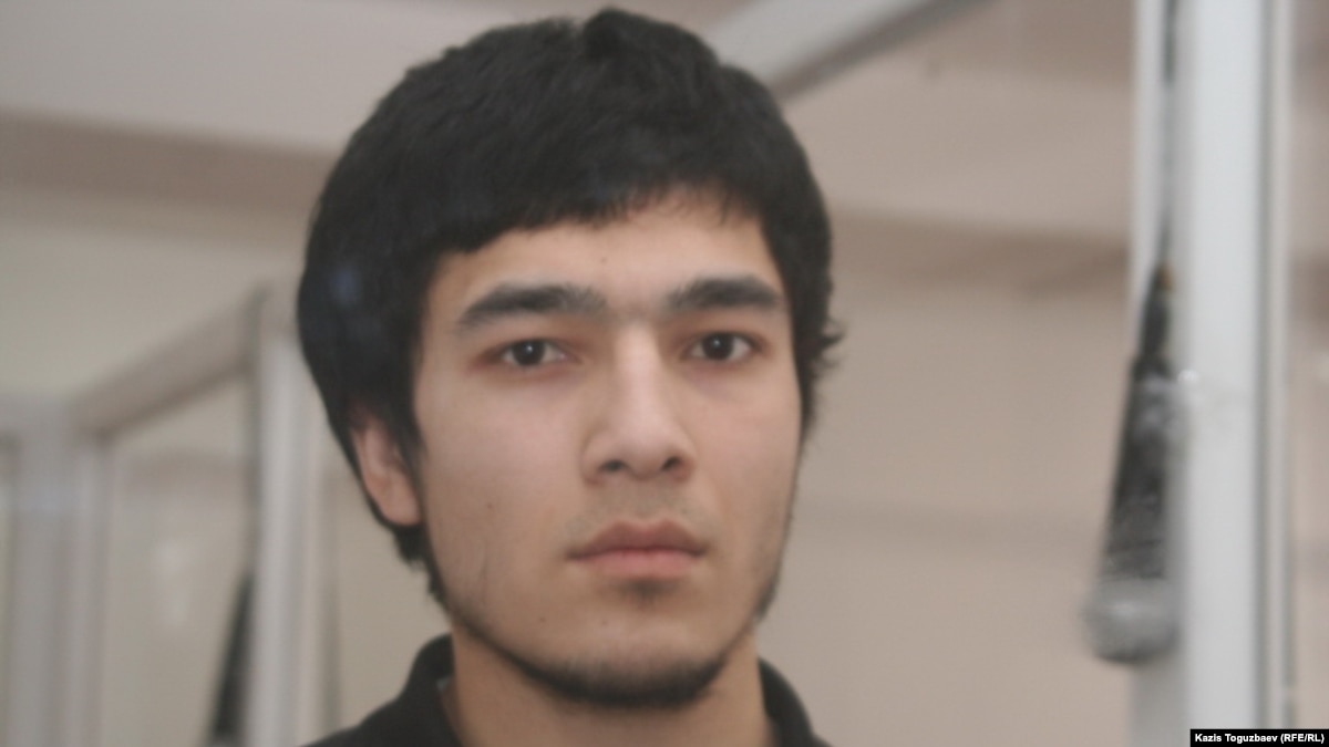 Uzbeks Extradited From Kazakhstan Stand Trial For Extremism