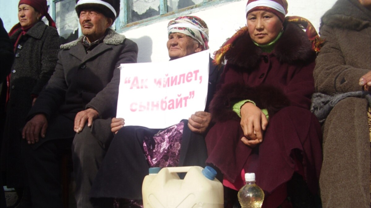 Jailed Former Kyrgyz Minister Urges Supporters To End Hunger Strike