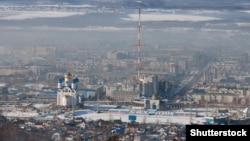 Південно-Сахалінськ. Снігові бурі на острові можуть замітати будинки по дахи, а температура часом опускається нижче 30 градусів морозу