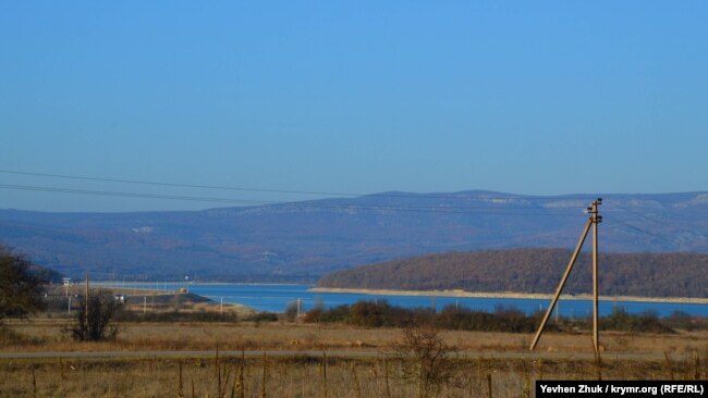 Из села открывается вид на Чернореченское водохранилище – основной источник водоснабжения Севастополя