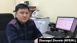 Ақтөбе облыстық әкімшілік полиция басқармасы процессинг орталығының аға көлік инспекторы Данияр Сарқұлов. Ақтөбе, 4 ақпан 2020 жыл.