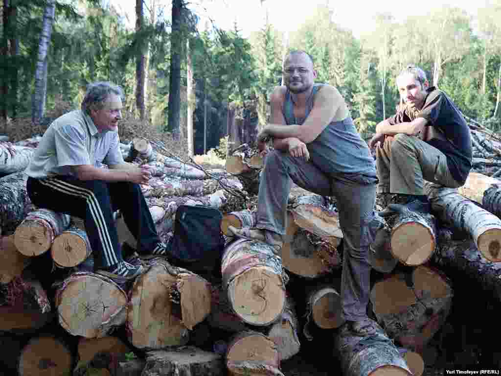 Khimki forest defenders at their camp on the site of the felling on July 15.