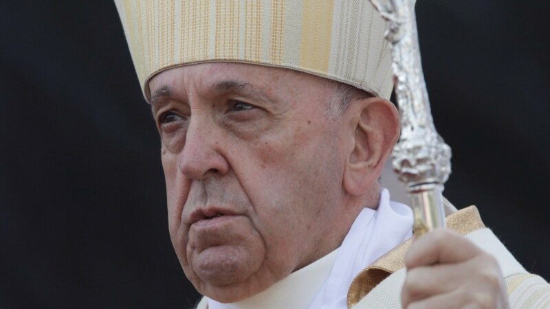 Papa izabrao 13 kardinala 