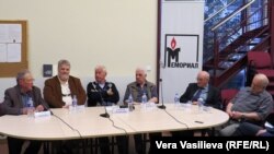 Слева направо: Сергей Ковалев, Георгий Шабат, Алексей Сосинский, Делир Лахути, Виктор Финн, Григорий Крейдлин