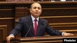 Armenia - Parliament speaker Hovik Abrahamian addresses the National Assembly in Yerevan, 24Feb2014.