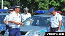 Дорожно-патрульная служба, Бишкек, 22 июля 2012 года.