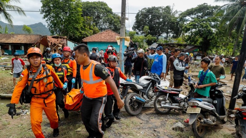 Шумори қурбониёни тсунамии Индонезия ба 280 нафар баробар шуд. ВИДЕО