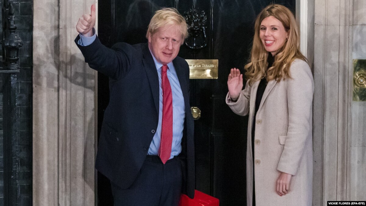 boris-dghonson-obyyavil-o-pomolvke-s-byvshey-sotrudnicey-ego-shtaba-peredvibochogo Борис Джонсон объявил о помолвке с бывшей сотрудницей его штаба передвибочого