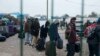Французские власти начали эвакуацию беженцев из лагеря в Кале